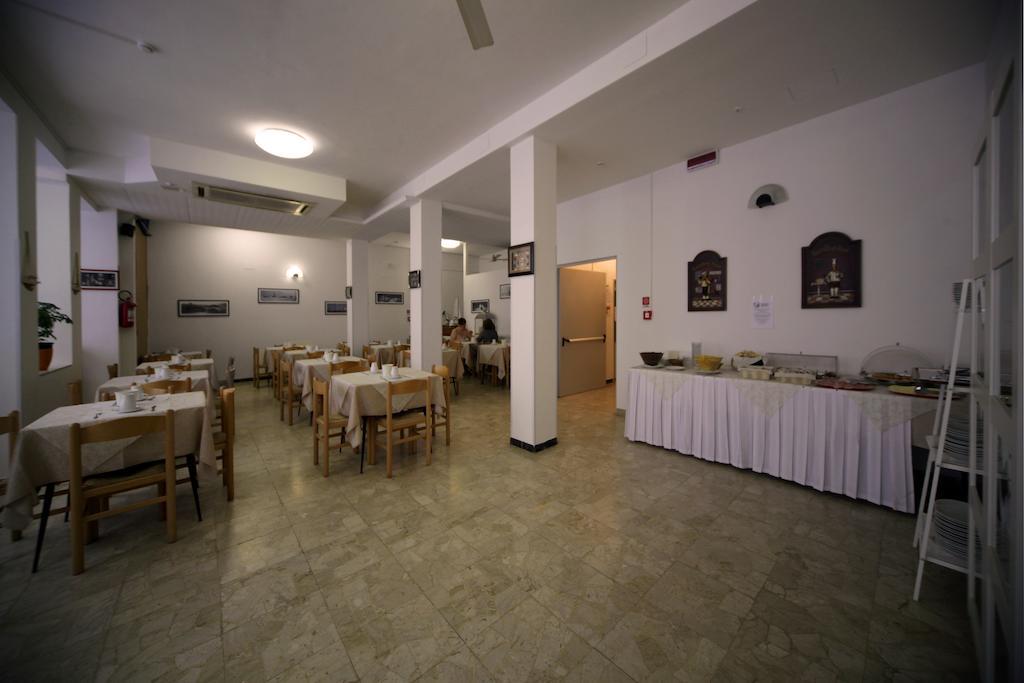 Oxford Hotel Rimini Eksteriør billede